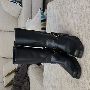 LIKE NEW Frye Belted Harness 12R Boots